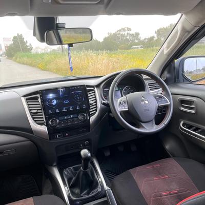 Mitsubishi L200 — 7
