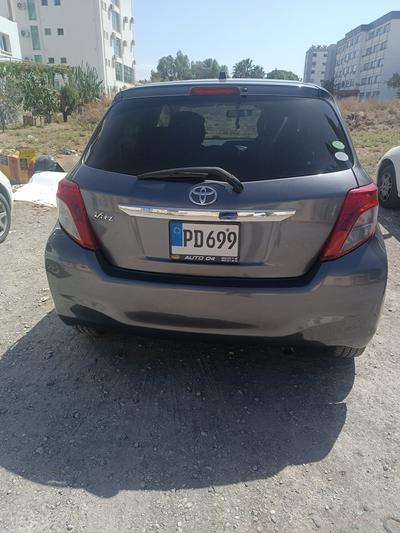 Toyota Vitz — 1