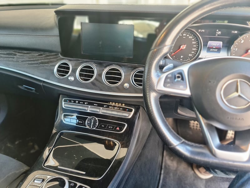 Mercedes-Benz E 220d — 4