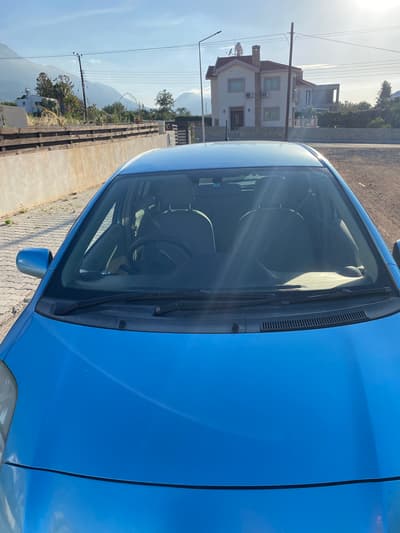 Toyota Vitz — 4