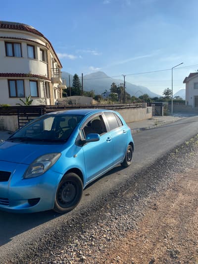 Toyota Vitz — 5