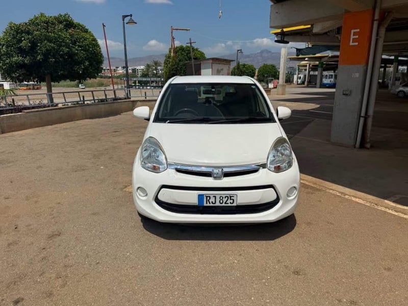 Toyota Passo — 1