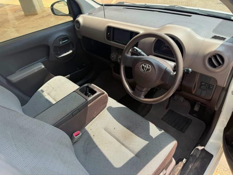 Toyota Passo — 8