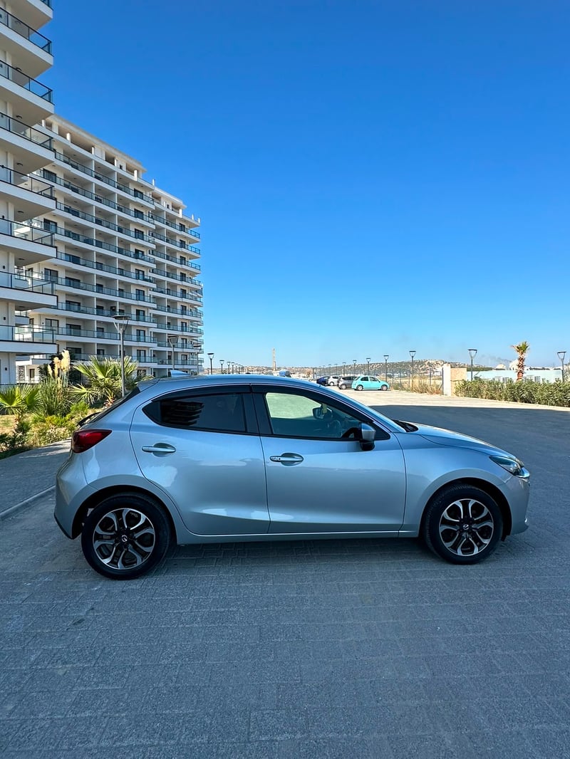 Mazda 2 — 3