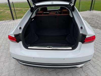 Audi A7 — 9