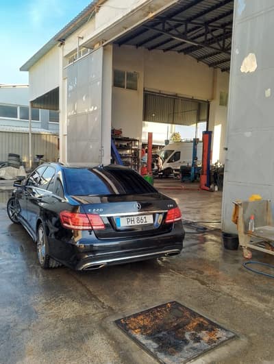 Mercedes-Benz E 220 — 5