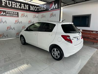 Toyota Vitz — 1