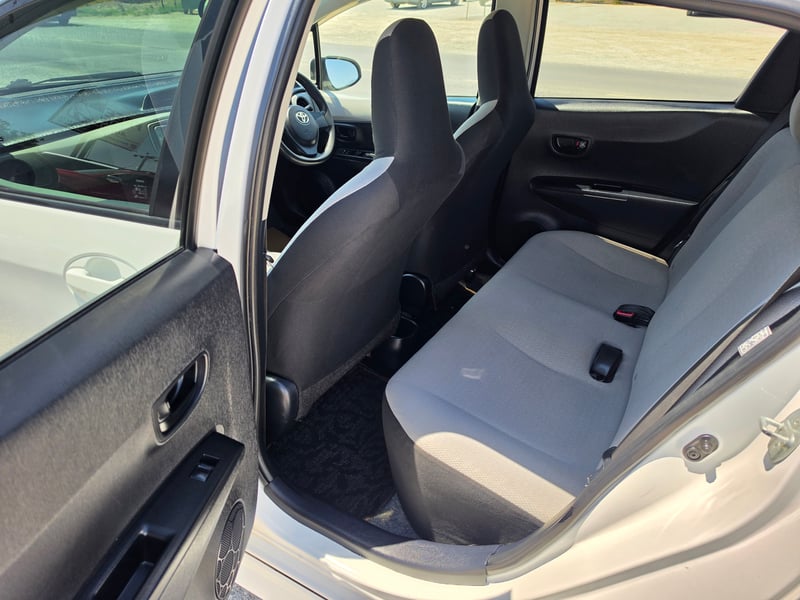 Toyota Vitz — 6
