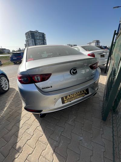 Mazda 3 — 5