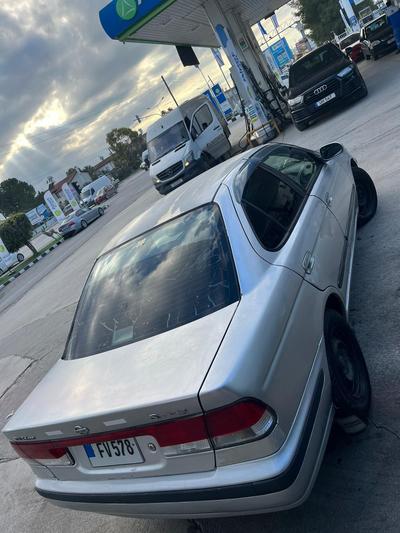 Nissan Sunny — 4
