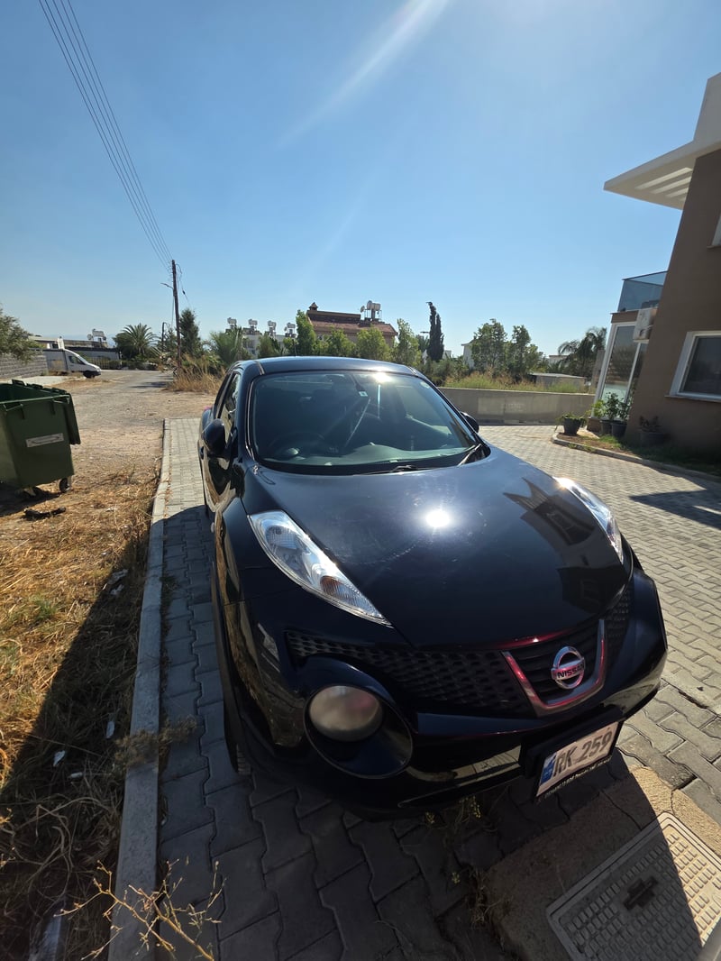 Nissan Juke — 2