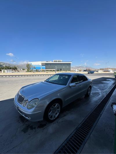 Mercedes-Benz E 220 — 4