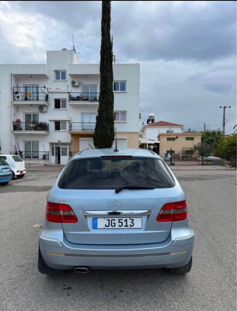 Mercedes-Benz B 180 — 4