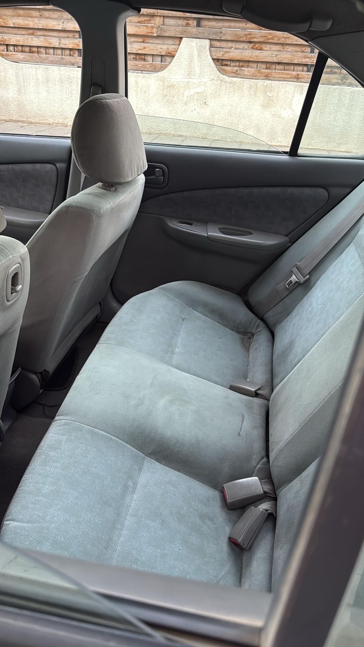 2002 Nissan Sunny 6