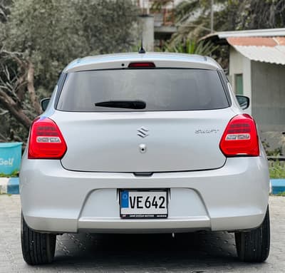 Suzuki Swift — 8
