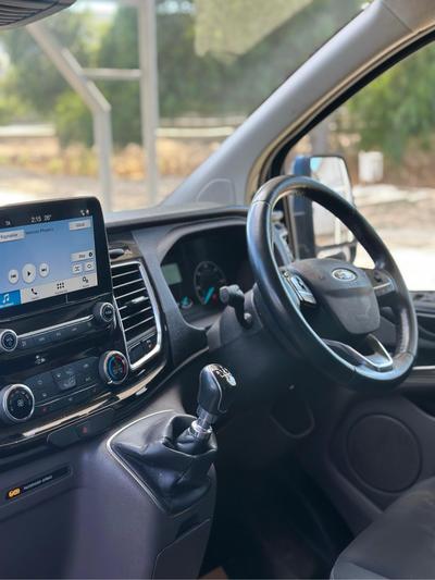 Ford Transit — 10