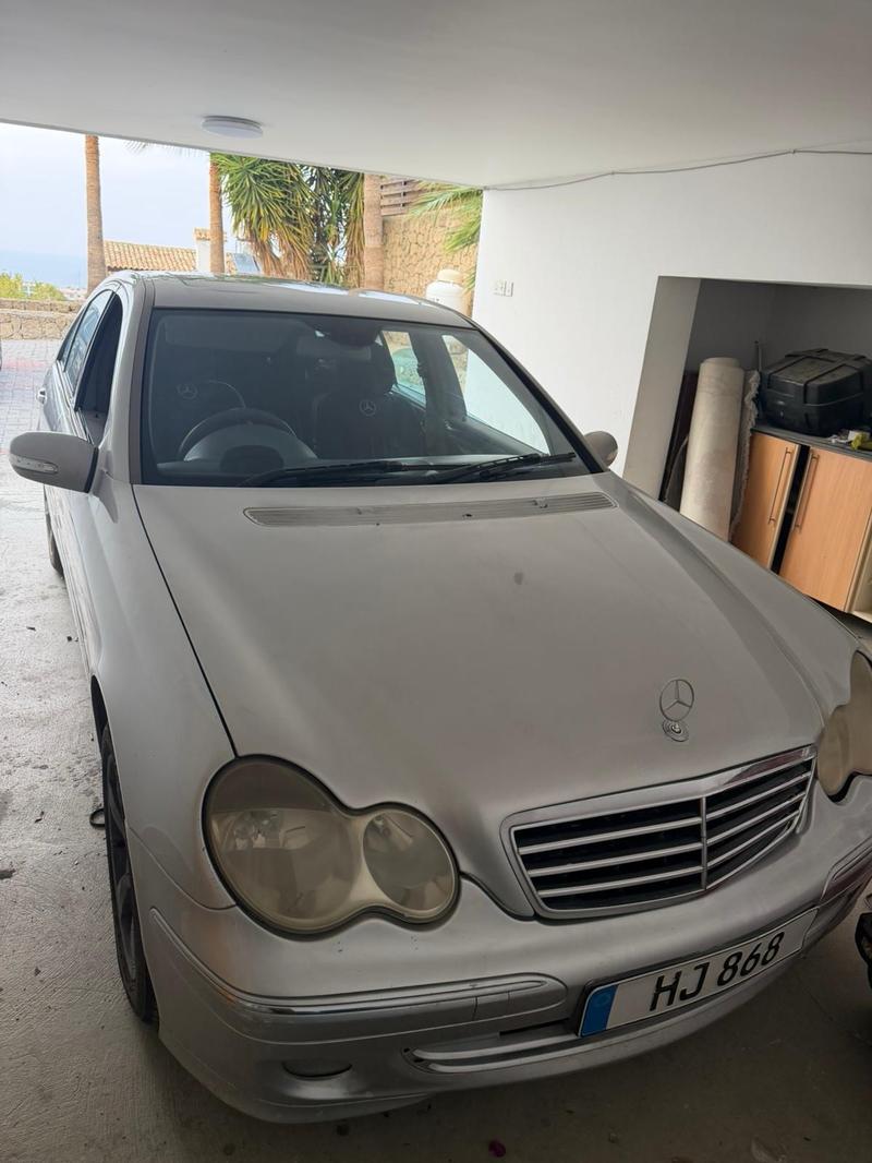Mercedes-Benz C 180 — 1/5