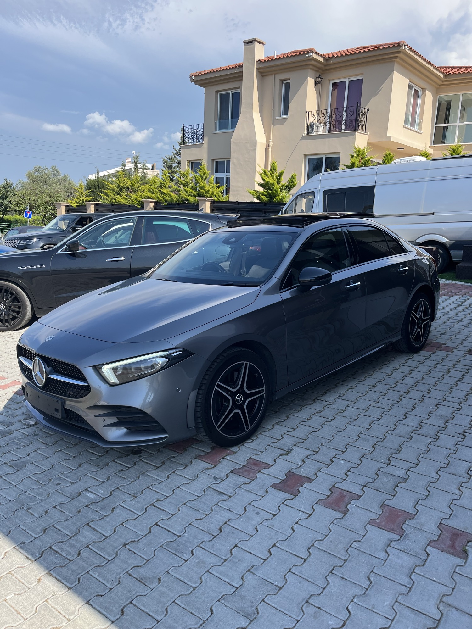 Mercedes-Benz A 250e 2022 Satılık İkinci El - Thumbnail 2