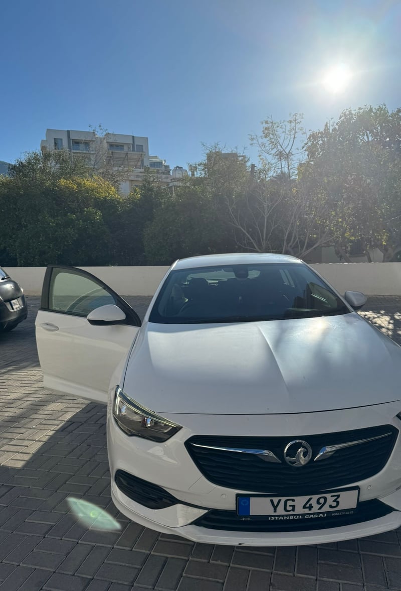 Opel Insignia — 3