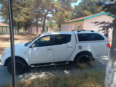 Mitsubishi L200 — 8