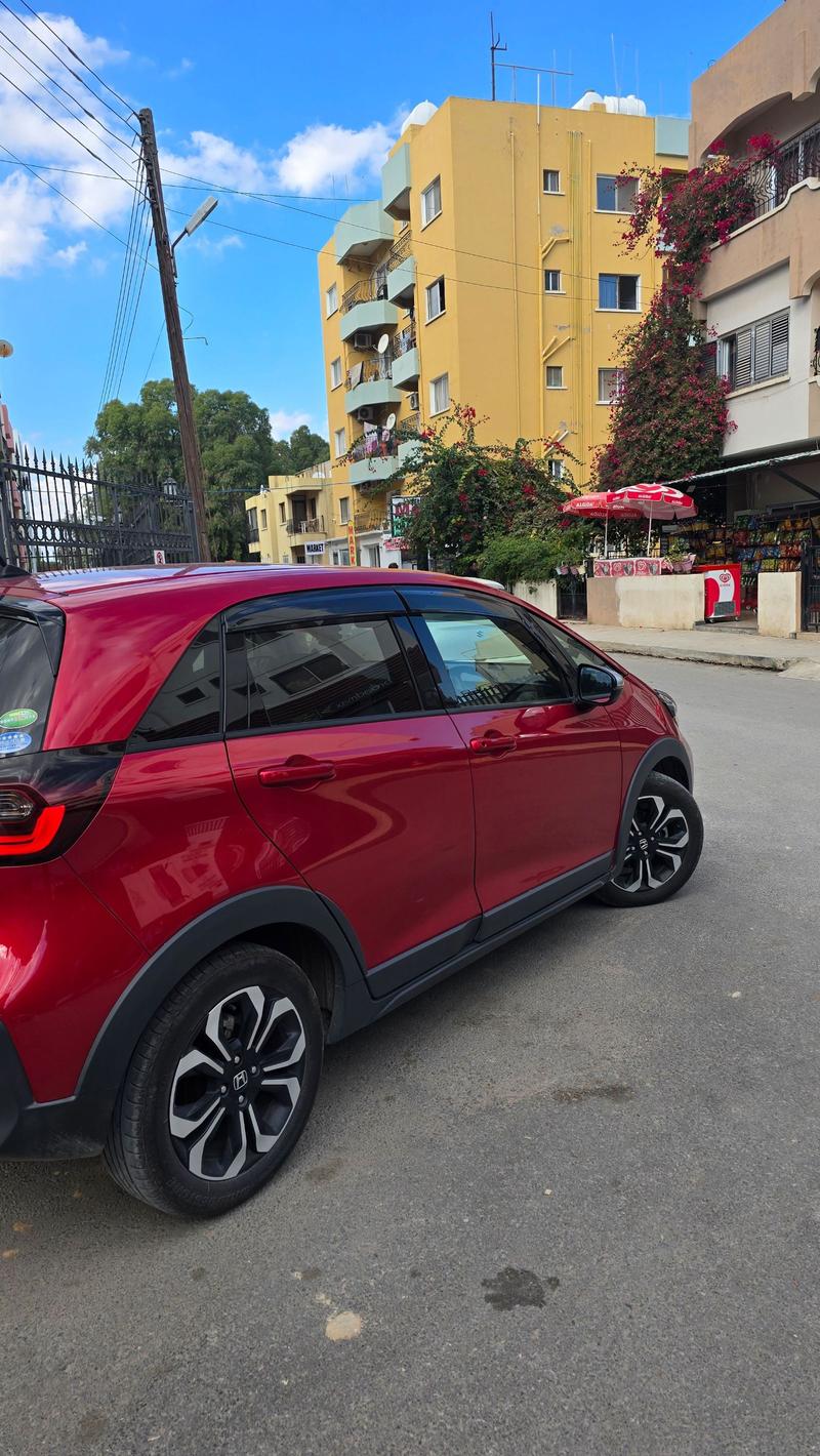 Honda Fit — 1/6