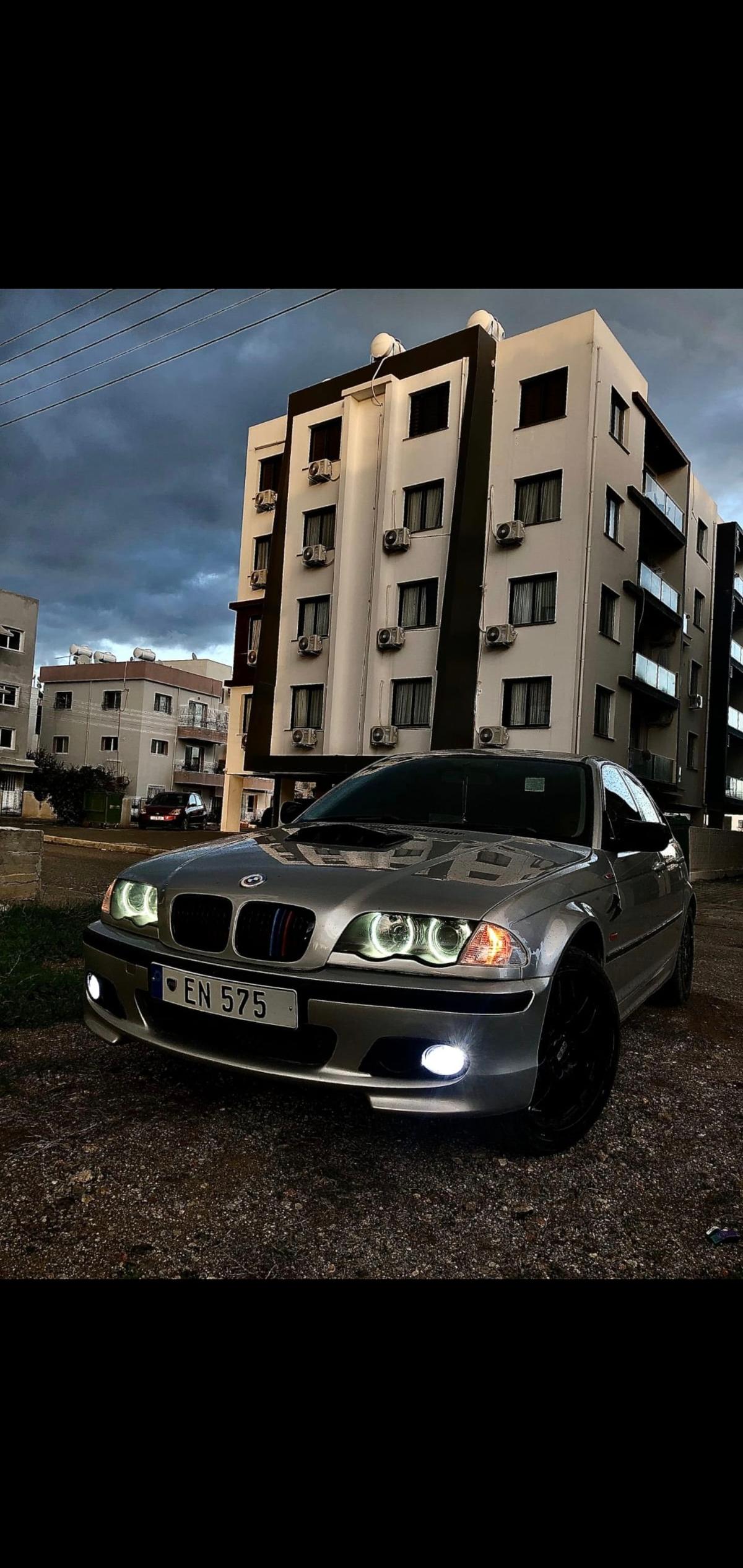 1999 BMW 318i 4