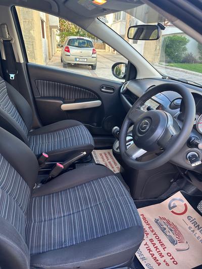 Mazda Demio — 9