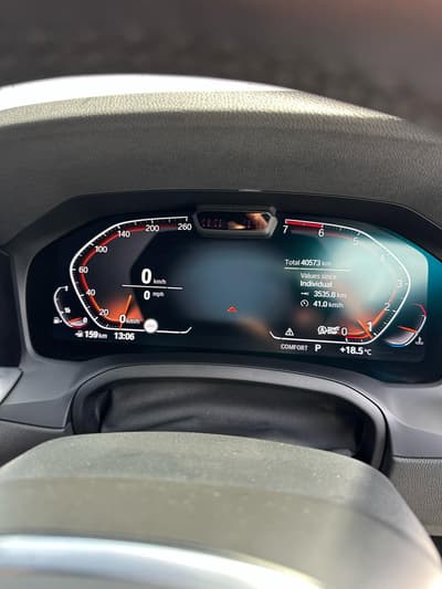BMW 320i — 5