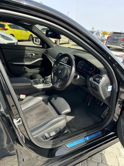 BMW 320i — 9