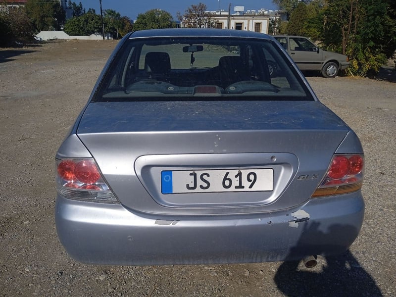 Mitsubishi Lancer — 6