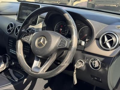 Mercedes-Benz B 180 — 5