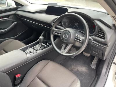 Mazda 3 — 8