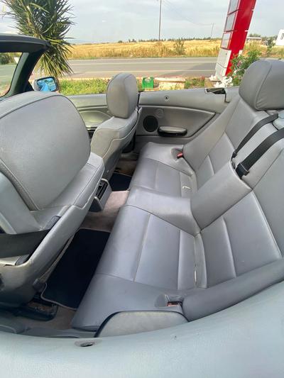 BMW 320i — 7