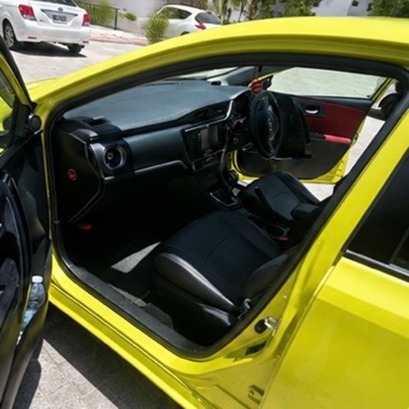 Toyota Auris — 2