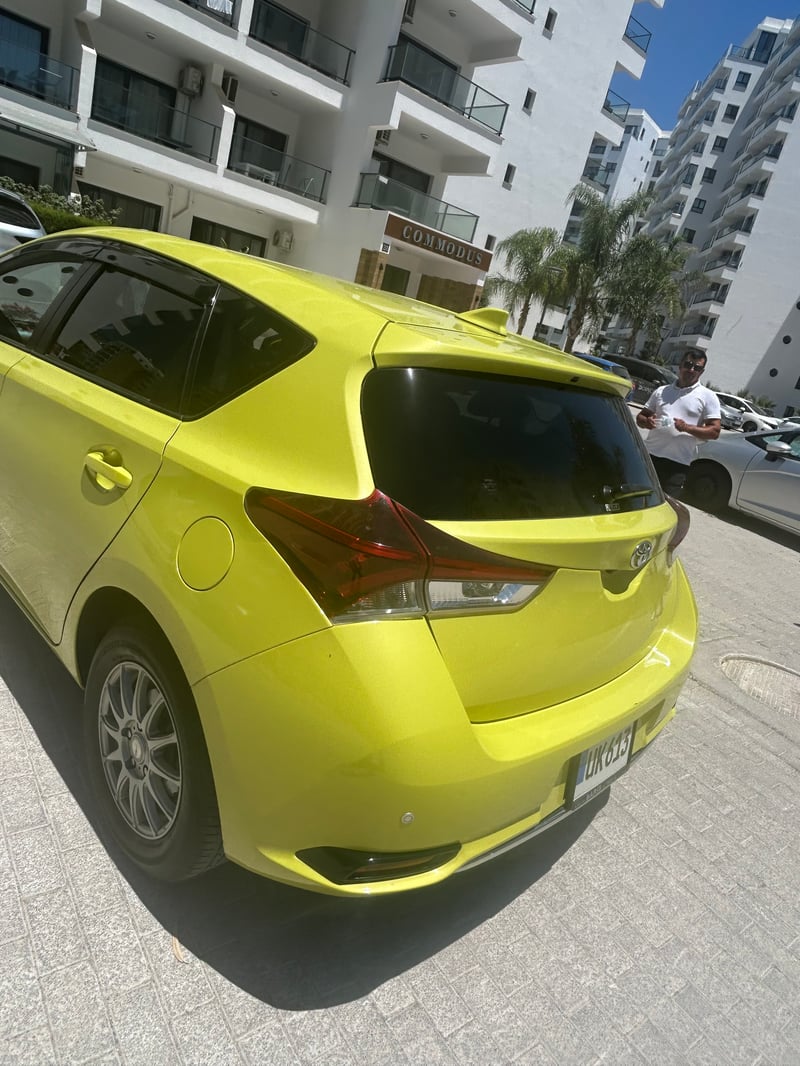 Toyota Auris — 8