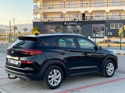 Hyundai Tucson — 4