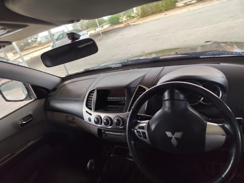 Mitsubishi L200 — 5