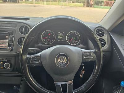 Volkswagen Tiguan — 4