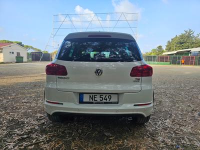 Volkswagen Tiguan — 6