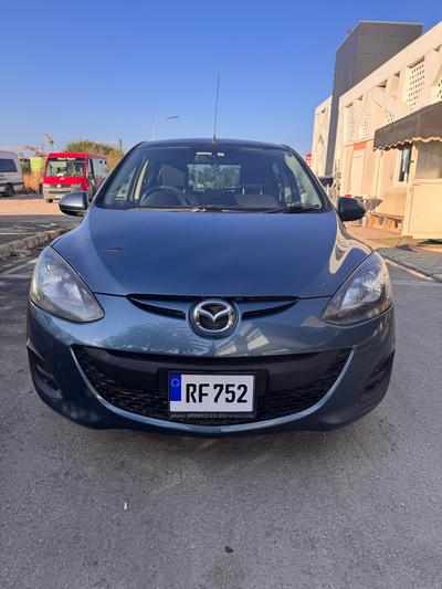 Mazda Demio — 1