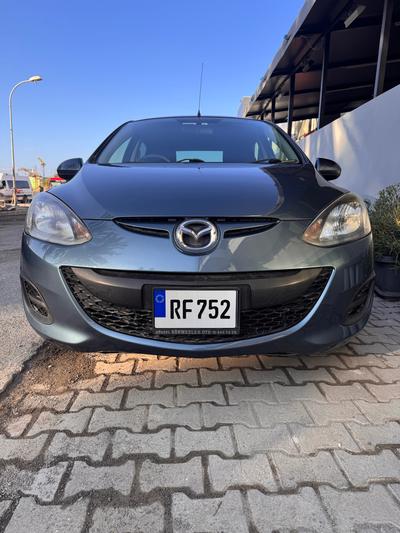 Mazda Demio — 8