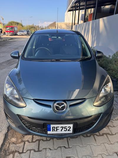 Mazda Demio — 10