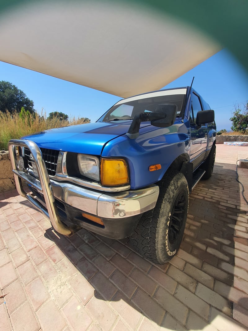 Isuzu MU — 2