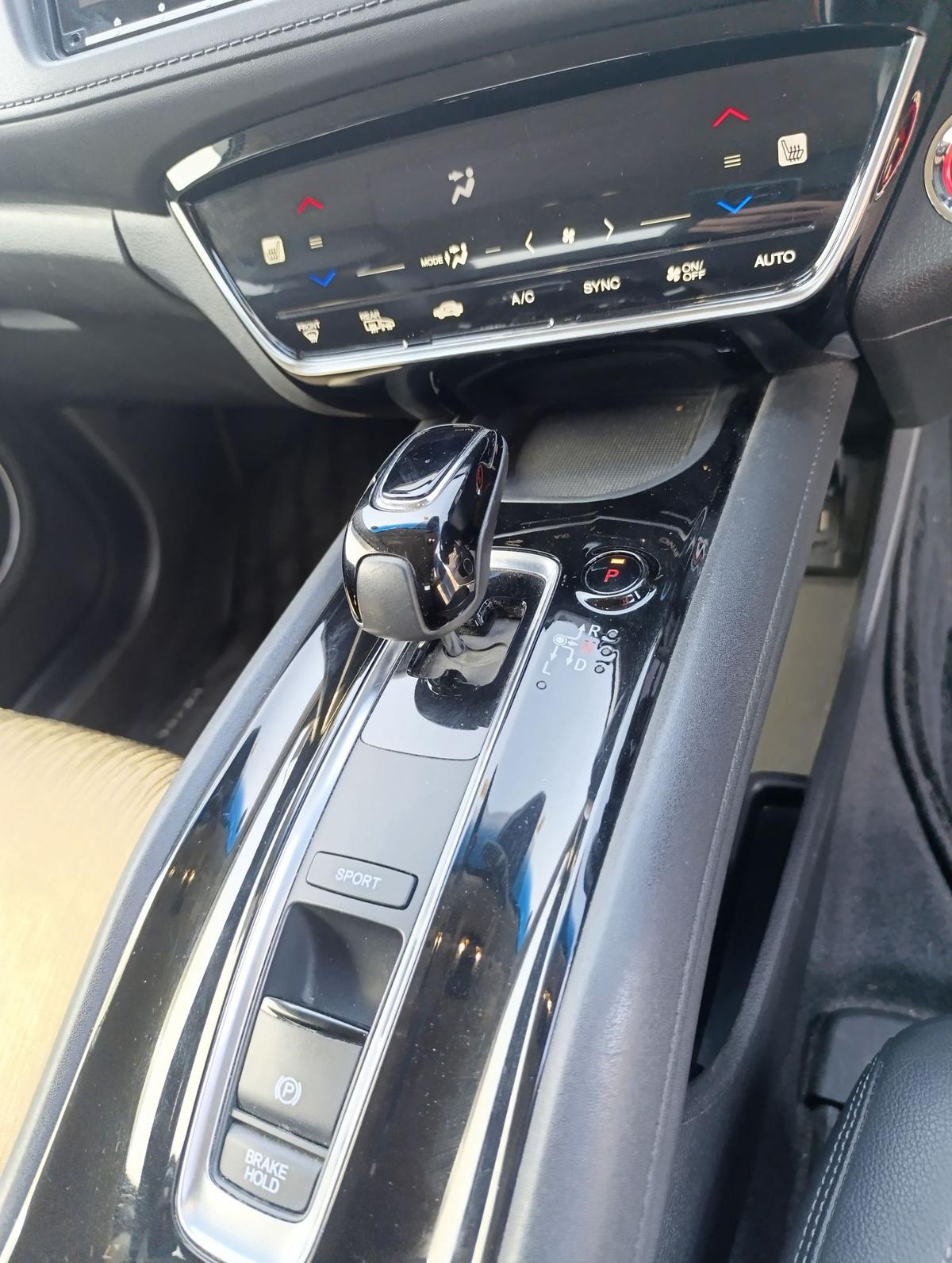 2019 Honda Vezel 7