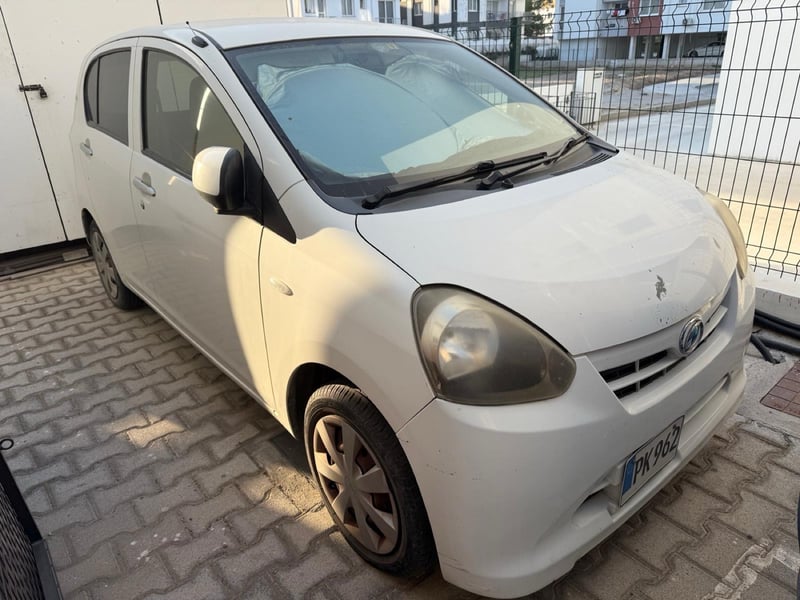 Daihatsu Mira — 4