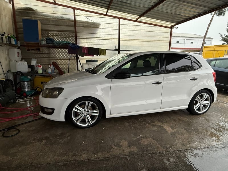 Volkswagen Polo — 1
