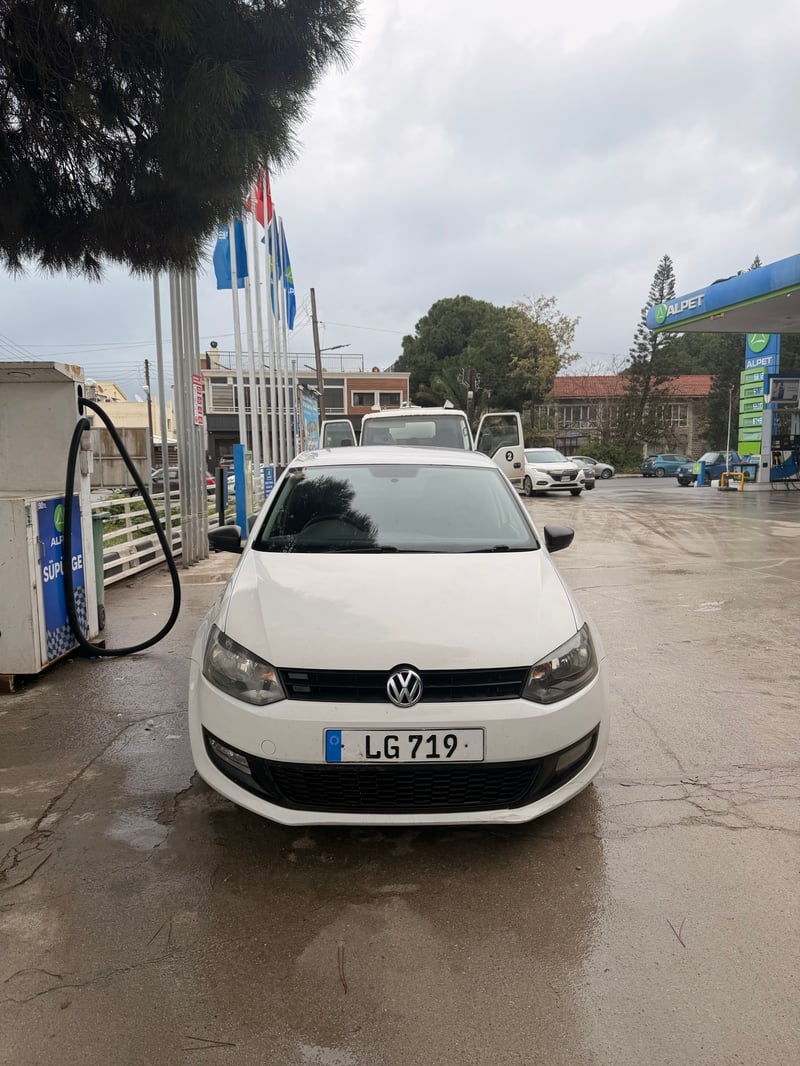 Volkswagen Polo — 4