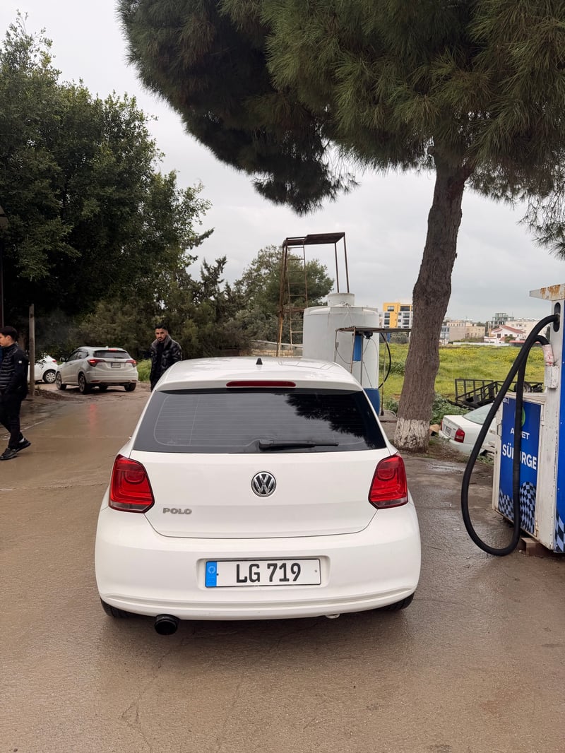 Volkswagen Polo — 6