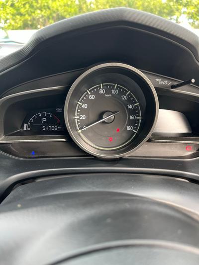 Mazda Axela — 6