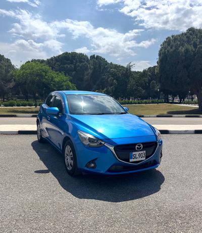 Mazda Demio — 1